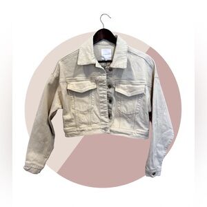 Cropped denim jacket from Dynamite